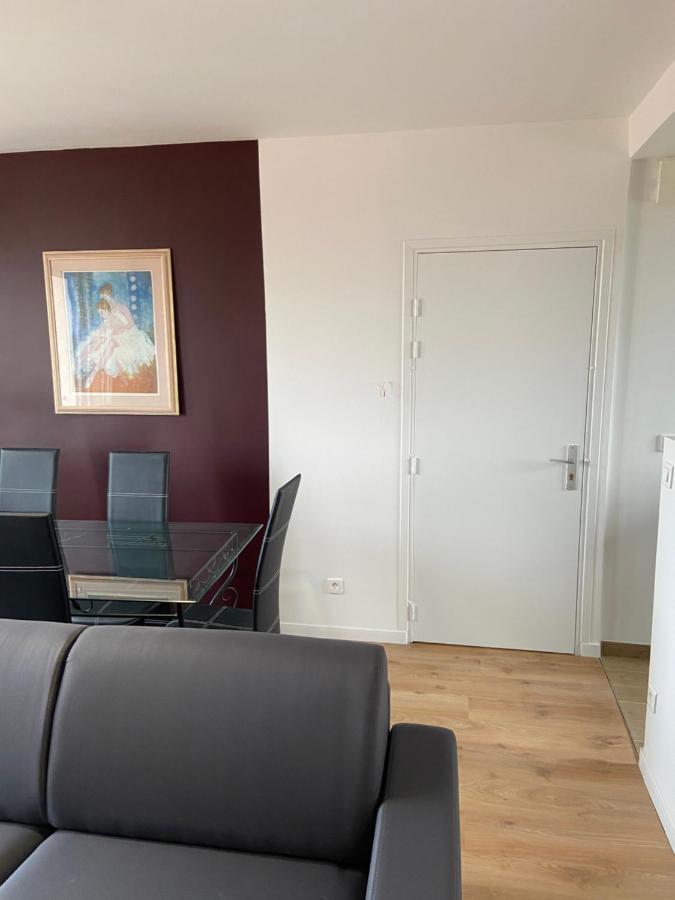 Au Bonheur Des Damiettes Apartment Montluçon Exterior foto