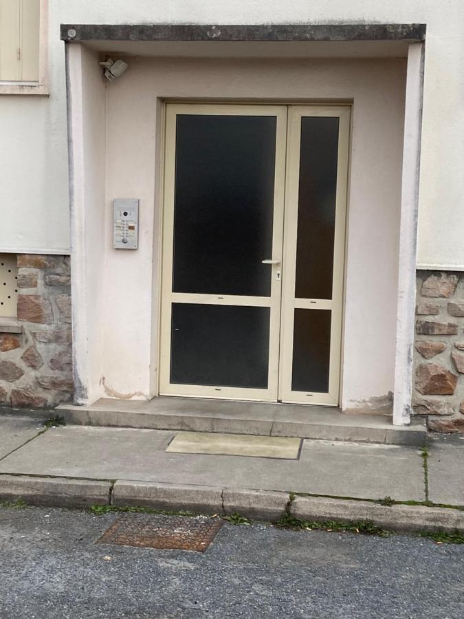 Au Bonheur Des Damiettes Apartment Montluçon Exterior foto